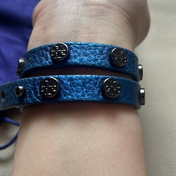 Tory Burch Double Wrap Logo Studded Bracelet Navy - Excellent Condition! - Picture 9 of 10